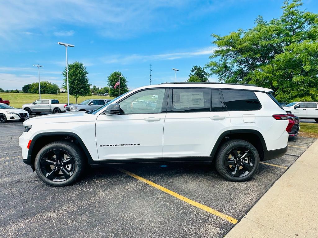 new 2025 Jeep Grand Cherokee L car, priced at $54,260