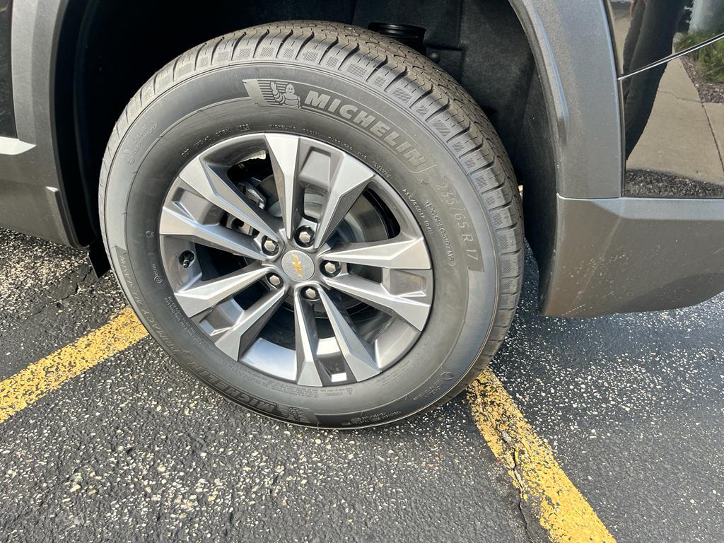 new 2026 Chevrolet Equinox car, priced at $35,240