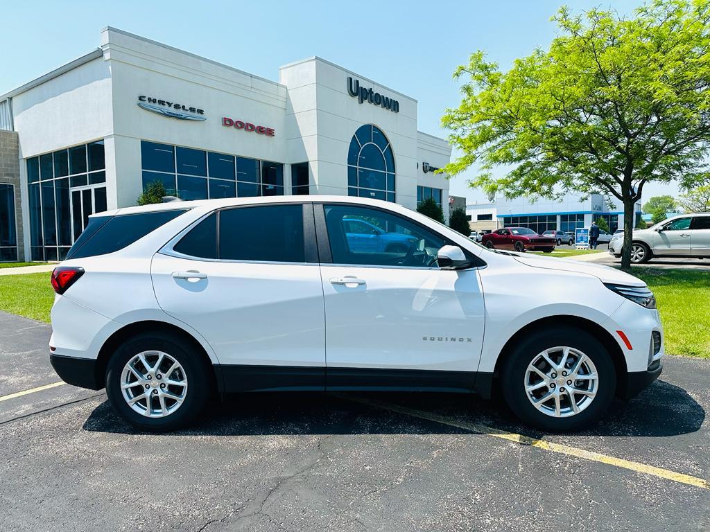 used 2024 Chevrolet Equinox car, priced at $24,590