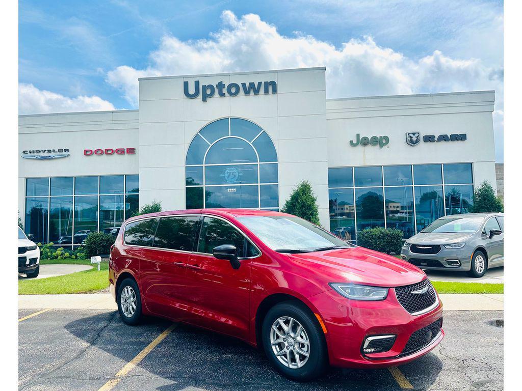 new 2025 Chrysler Pacifica car, priced at $38,595