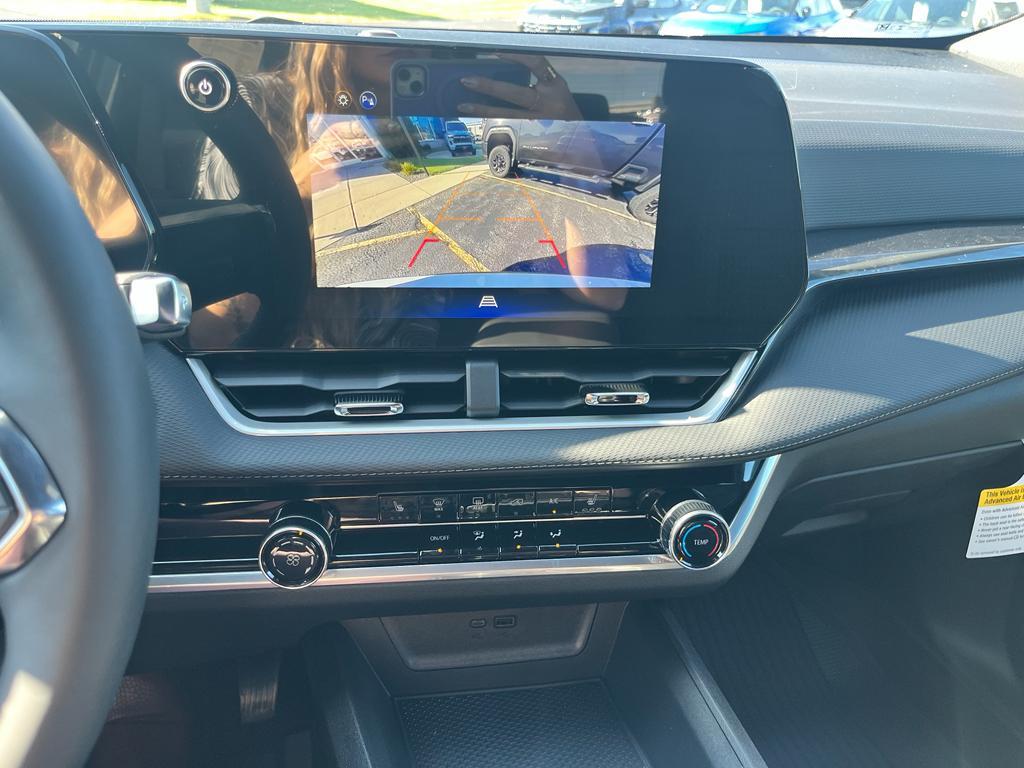 new 2026 Chevrolet Equinox car, priced at $31,320