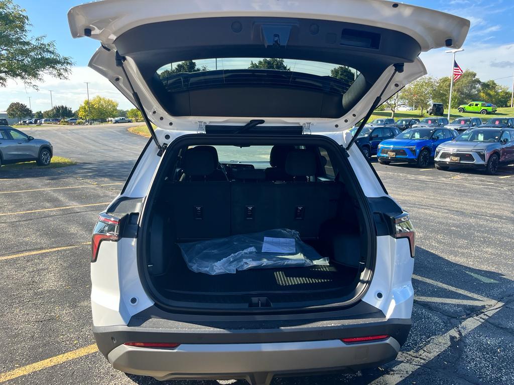 new 2026 Chevrolet Equinox car, priced at $31,320