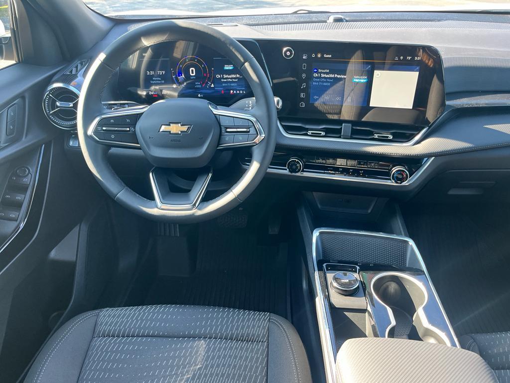 new 2026 Chevrolet Equinox car, priced at $31,320