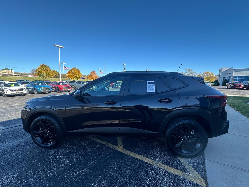 used 2025 Chevrolet Trax car, priced at $23,825