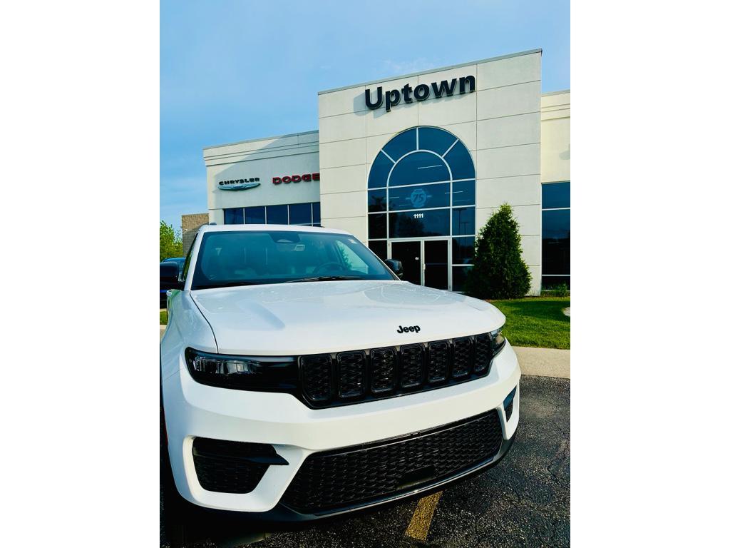 new 2025 Jeep Grand Cherokee car, priced at $39,738