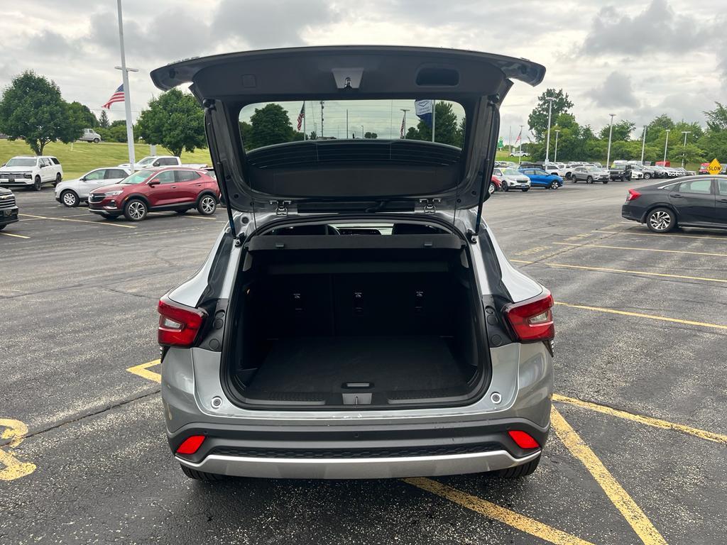 new 2025 Chevrolet Trax car, priced at $25,580