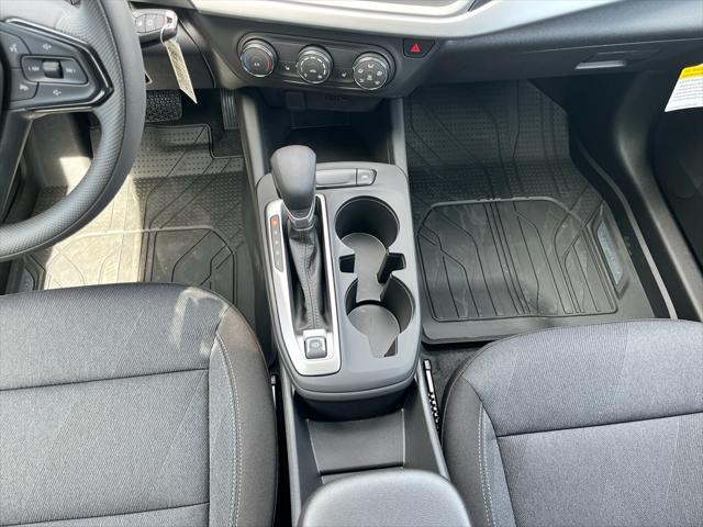 new 2025 Chevrolet Trax car, priced at $23,435