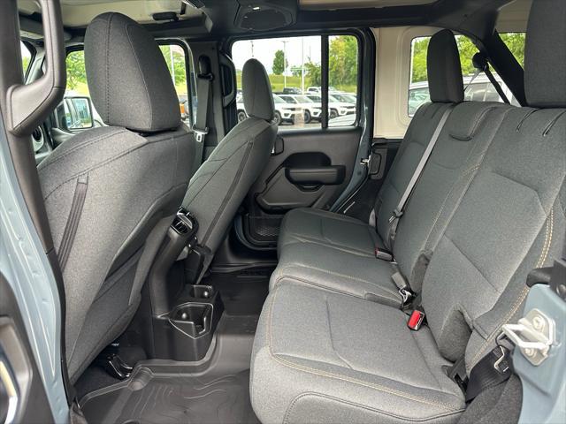 new 2025 Jeep Wrangler car, priced at $52,170