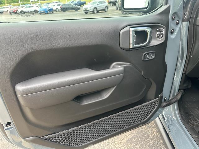 new 2025 Jeep Wrangler car, priced at $52,170