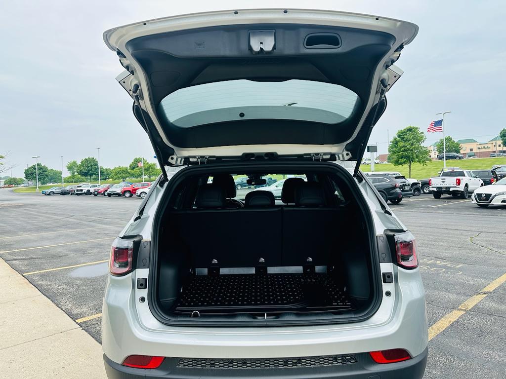 new 2025 Jeep Compass car, priced at $29,368