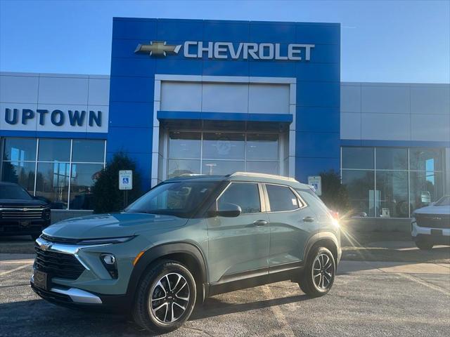 new 2025 Chevrolet TrailBlazer car, priced at $27,495