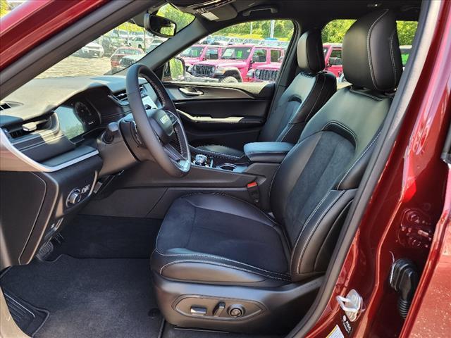 new 2024 Jeep Grand Cherokee L car, priced at $51,670