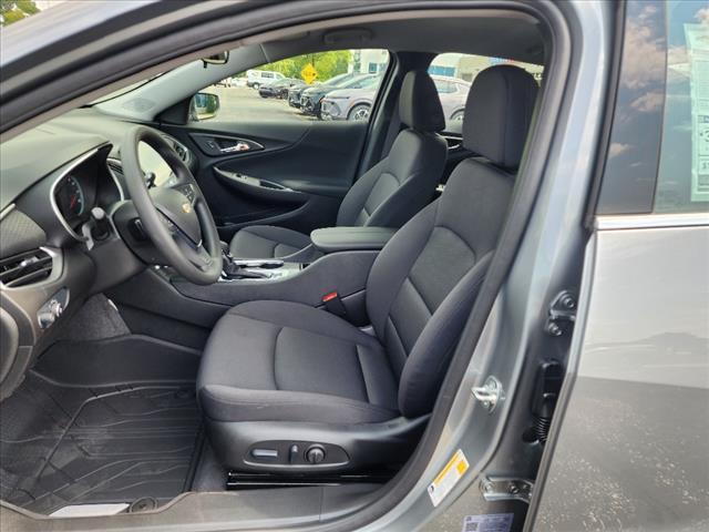 new 2025 Chevrolet Malibu car, priced at $29,995