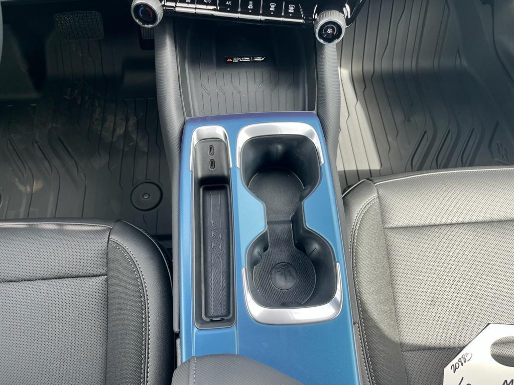 new 2025 Chevrolet Equinox EV car, priced at $39,995
