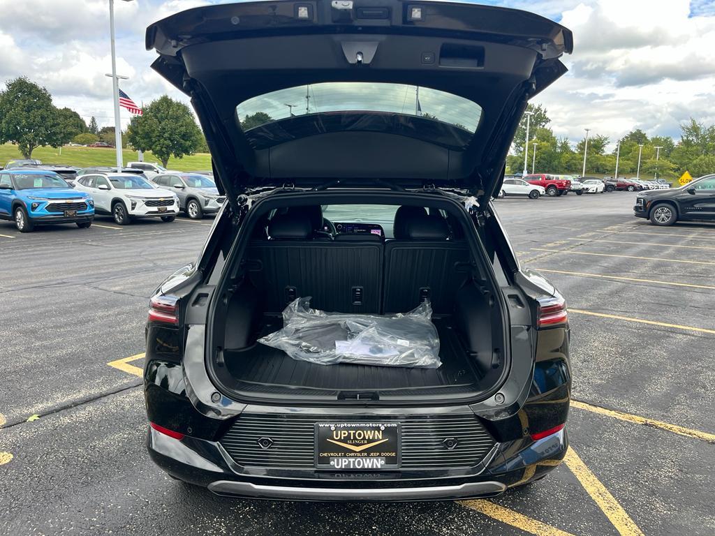 new 2025 Chevrolet Equinox EV car, priced at $39,995