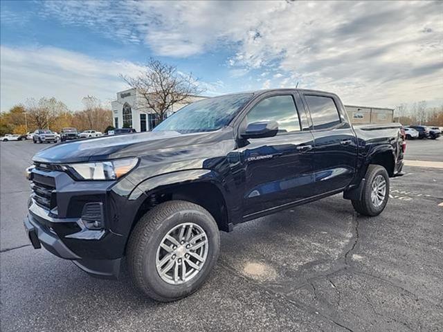 new 2024 Chevrolet Colorado car, priced at $39,995