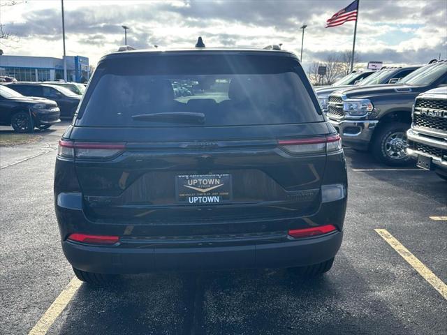 new 2025 Jeep Grand Cherokee car, priced at $58,430
