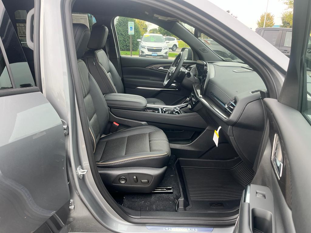new 2026 Chevrolet Traverse car, priced at $58,215