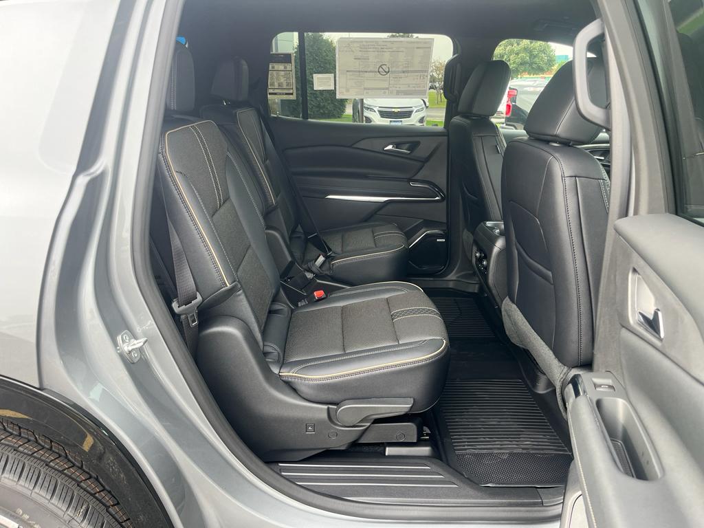 new 2026 Chevrolet Traverse car, priced at $58,215