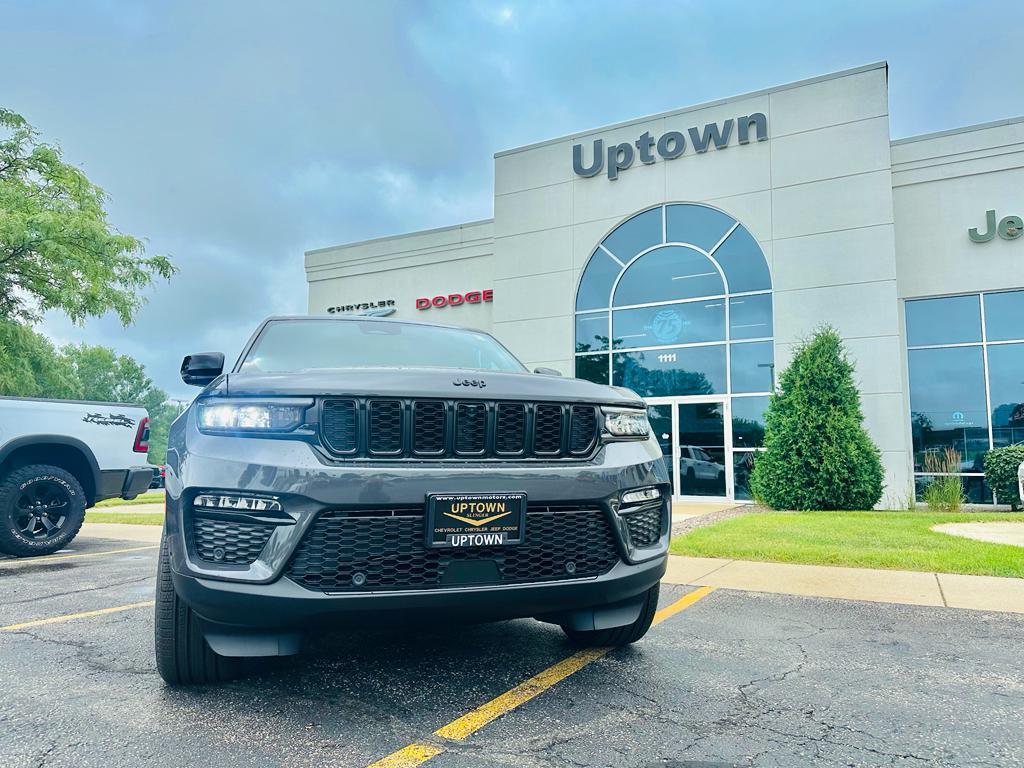 new 2025 Jeep Grand Cherokee car, priced at $51,496
