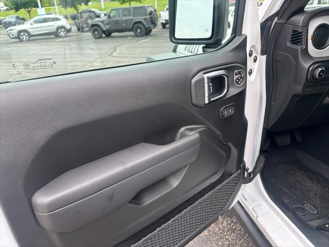 new 2025 Jeep Wrangler car, priced at $49,771