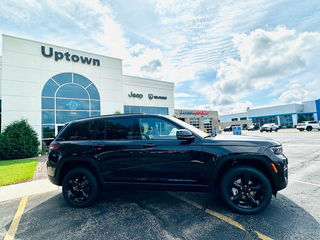 new 2025 Jeep Grand Cherokee car, priced at $46,763