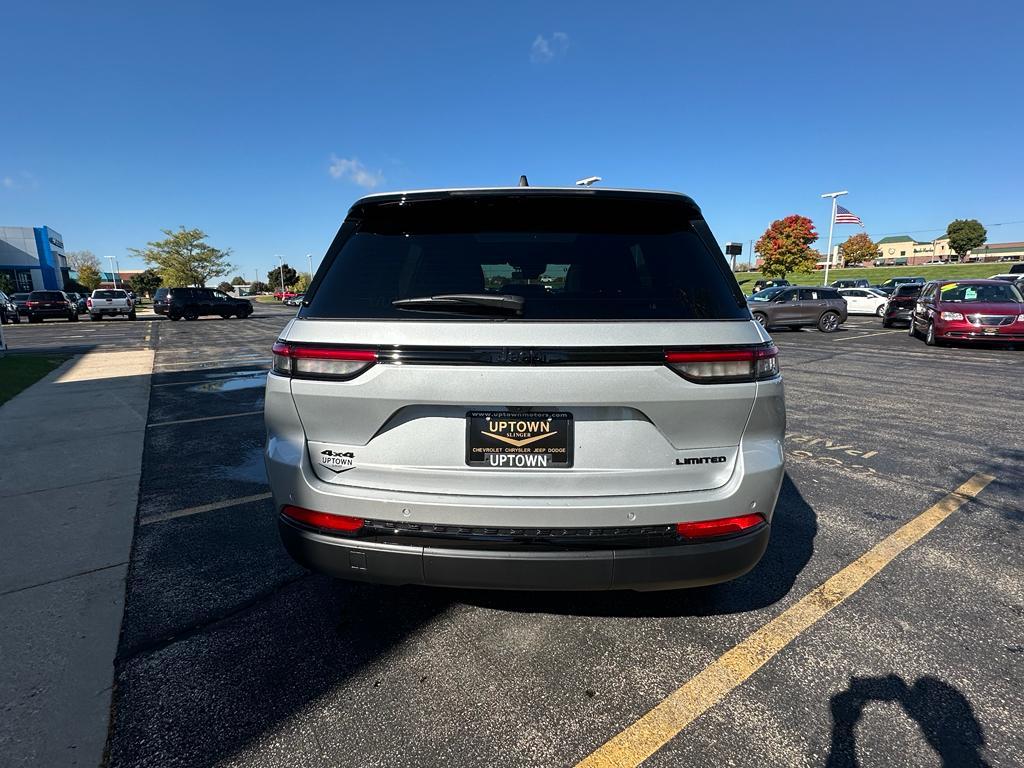 new 2025 Jeep Grand Cherokee car, priced at $47,676