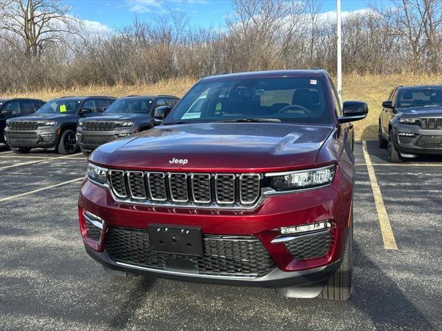 new 2025 Jeep Grand Cherokee car, priced at $42,876