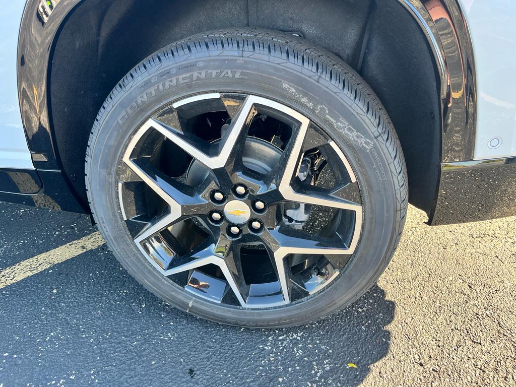 new 2026 Chevrolet Traverse car, priced at $59,210
