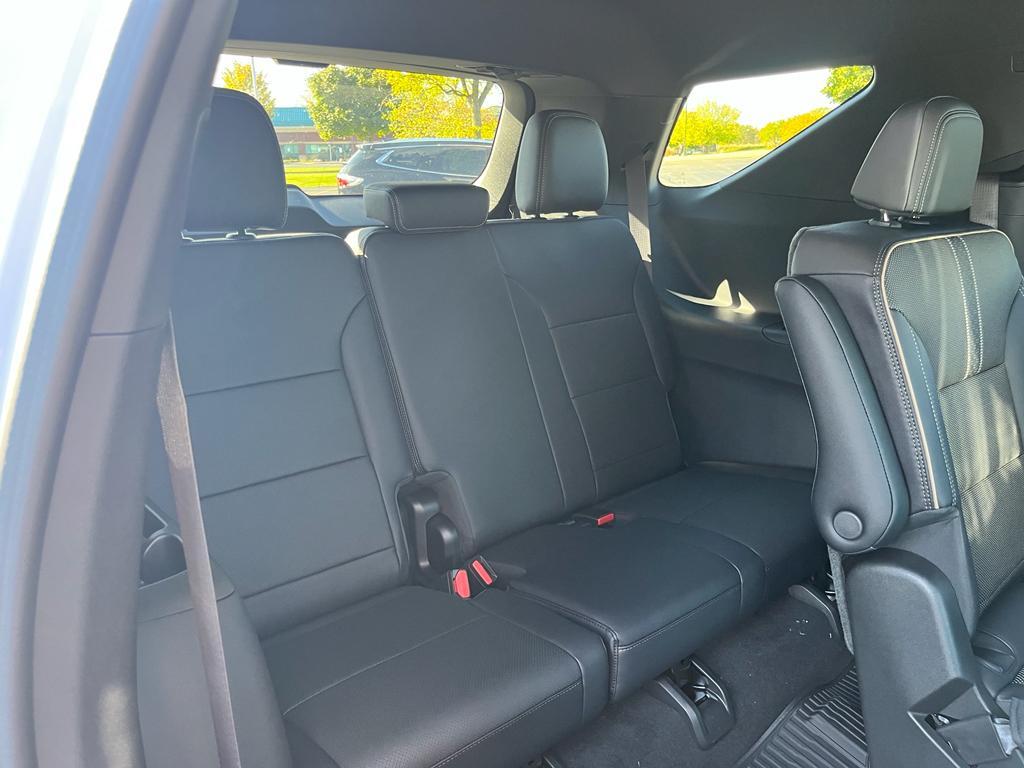 new 2026 Chevrolet Traverse car, priced at $59,210