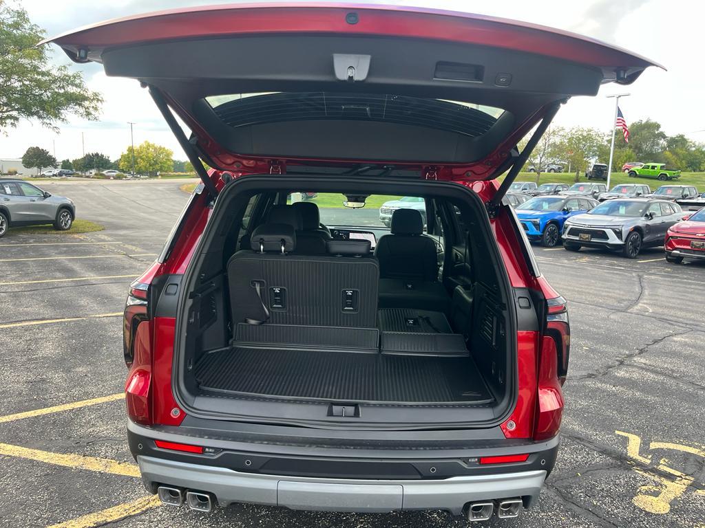 new 2026 Chevrolet Traverse car, priced at $46,840