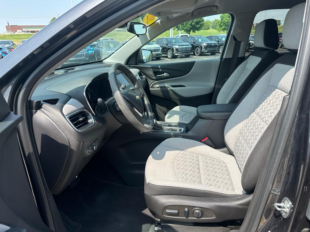 used 2022 Chevrolet Equinox car, priced at $22,440