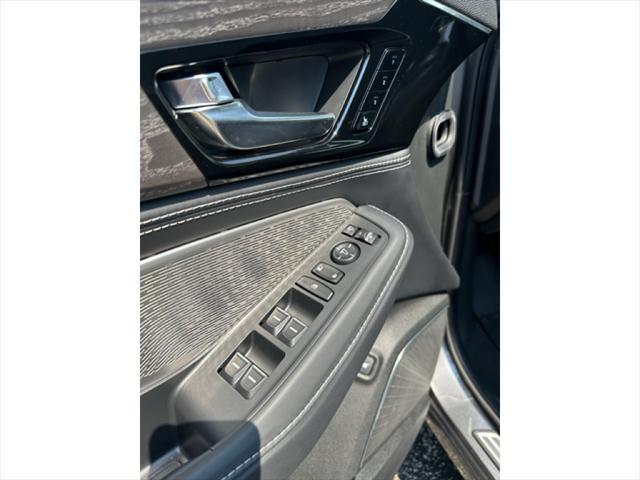 used 2023 Acura MDX car, priced at $46,525