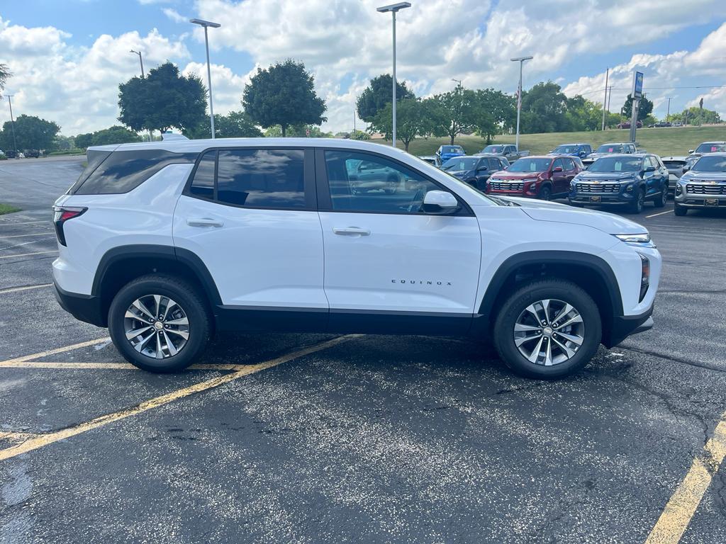 new 2026 Chevrolet Equinox car, priced at $31,495