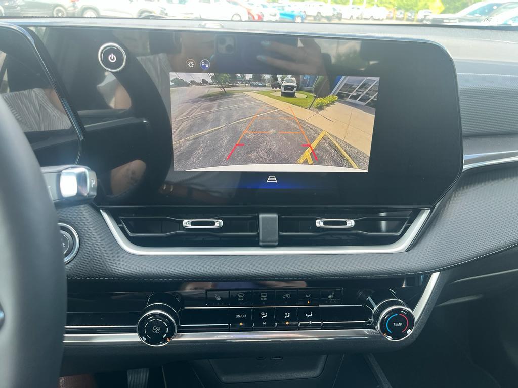 new 2026 Chevrolet Equinox car, priced at $31,495