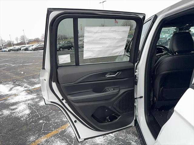 new 2025 Jeep Grand Cherokee car, priced at $42,389