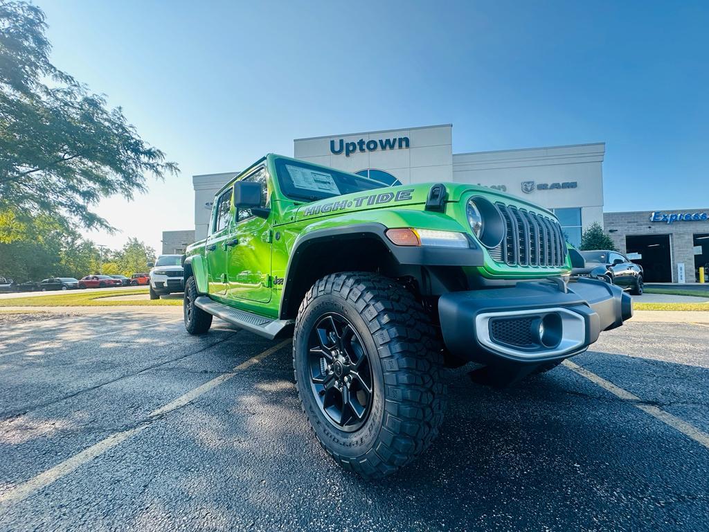 new 2025 Jeep Gladiator car, priced at $49,367