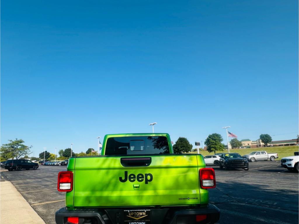 new 2025 Jeep Gladiator car, priced at $49,367