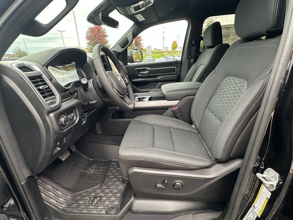 new 2025 Ram 1500 car, priced at $48,424