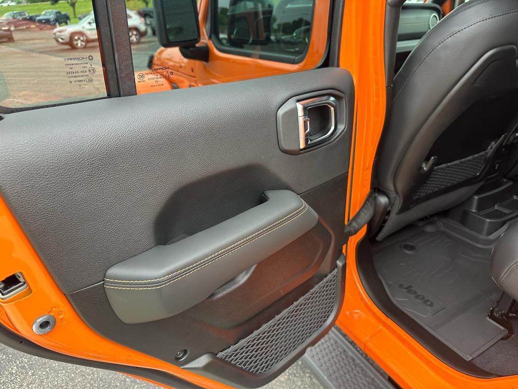 new 2025 Jeep Wrangler car, priced at $52,150