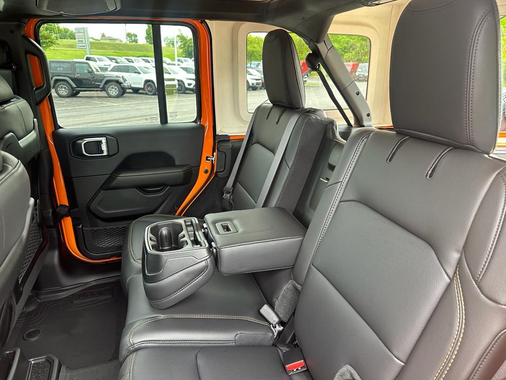new 2025 Jeep Wrangler car, priced at $52,150