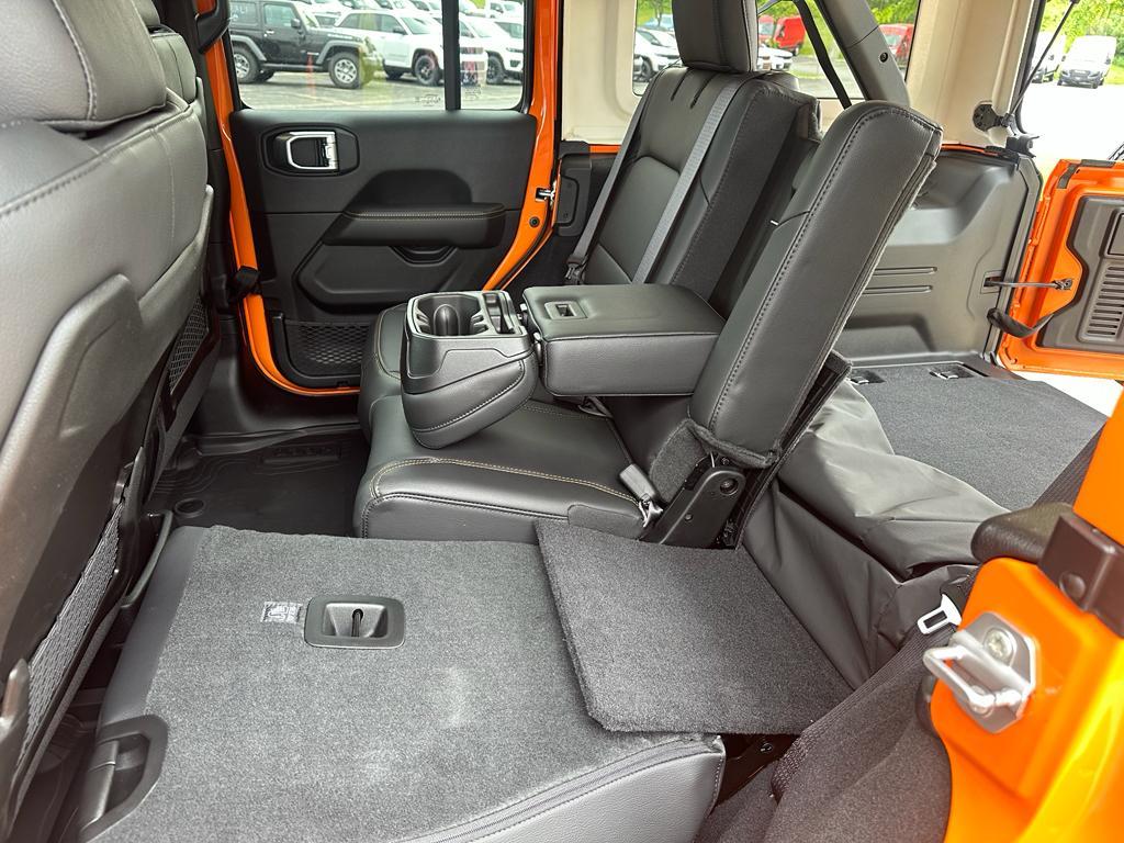 new 2025 Jeep Wrangler car, priced at $52,150