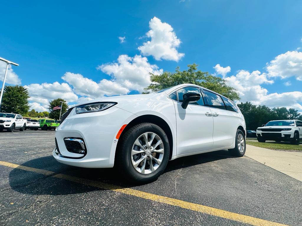 new 2026 Chrysler Pacifica car, priced at $44,260