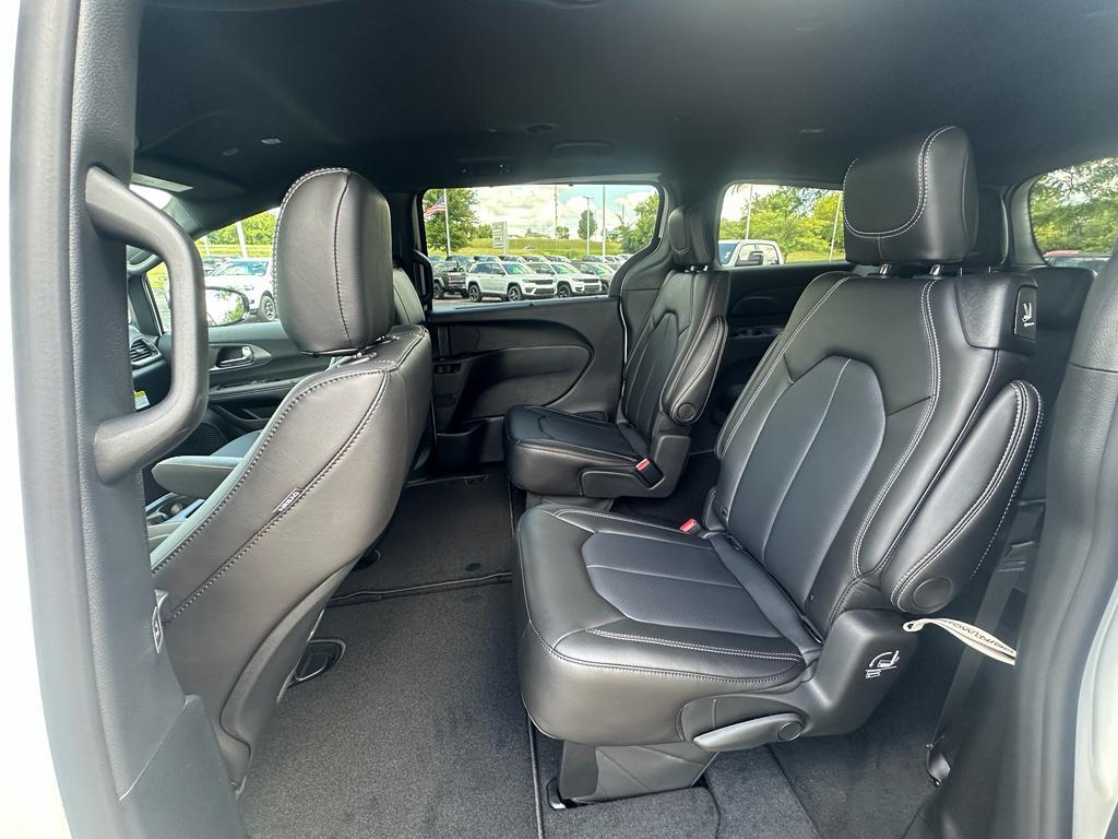 new 2026 Chrysler Pacifica car, priced at $44,260