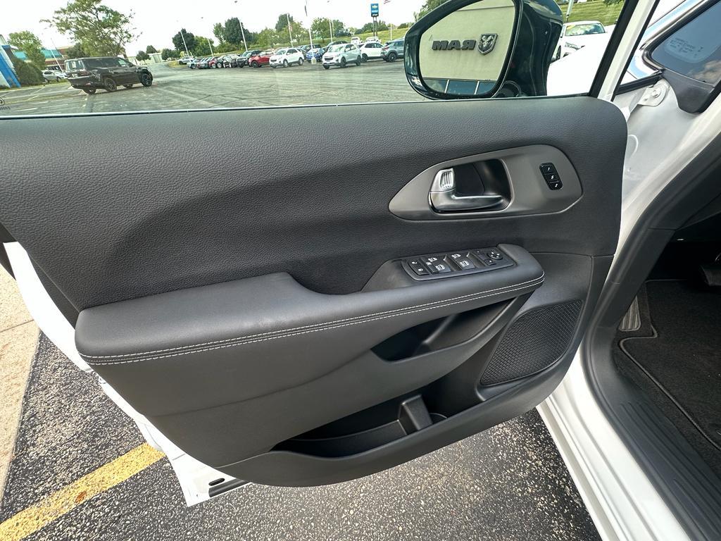 new 2026 Chrysler Pacifica car, priced at $44,260
