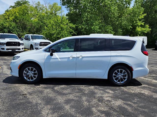 new 2024 Chrysler Pacifica car, priced at $47,650