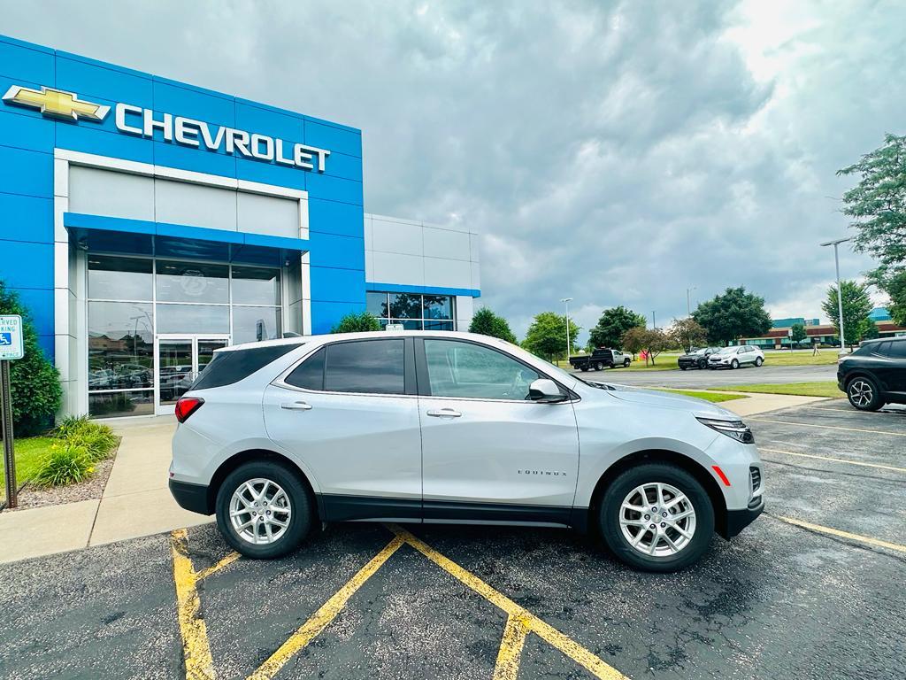 used 2022 Chevrolet Equinox car, priced at $22,844