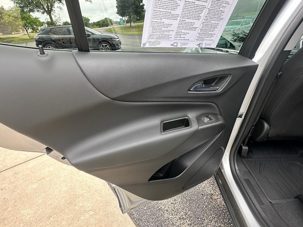 used 2022 Chevrolet Equinox car, priced at $22,844