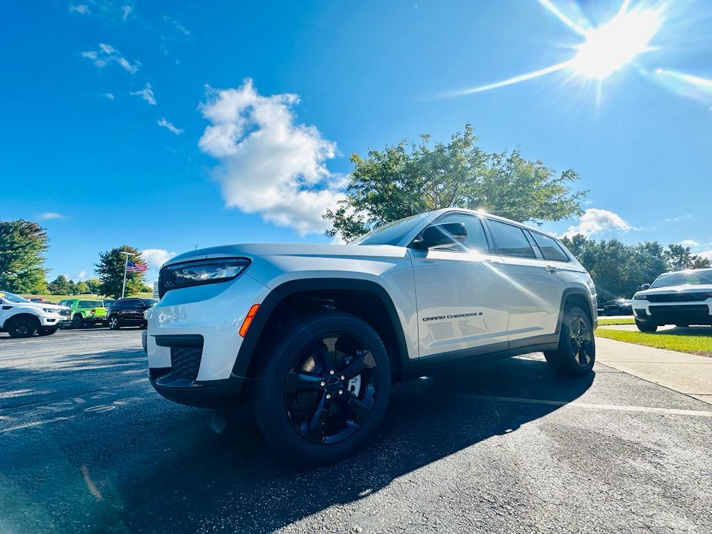 new 2025 Jeep Grand Cherokee L car, priced at $44,437