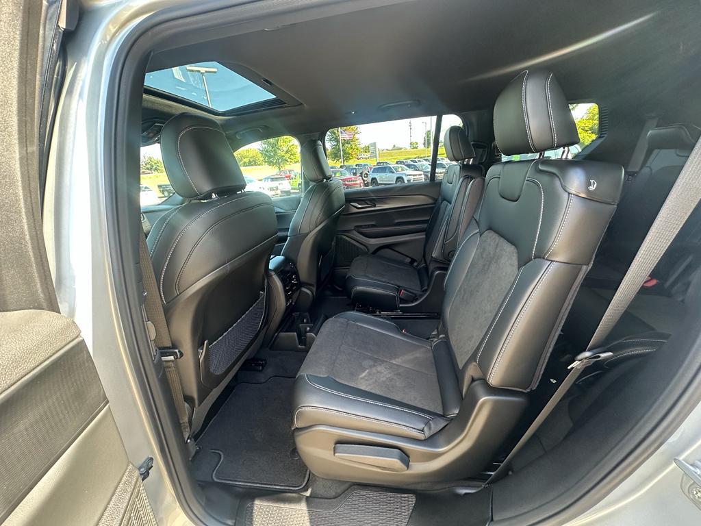 new 2025 Jeep Grand Cherokee L car, priced at $44,437